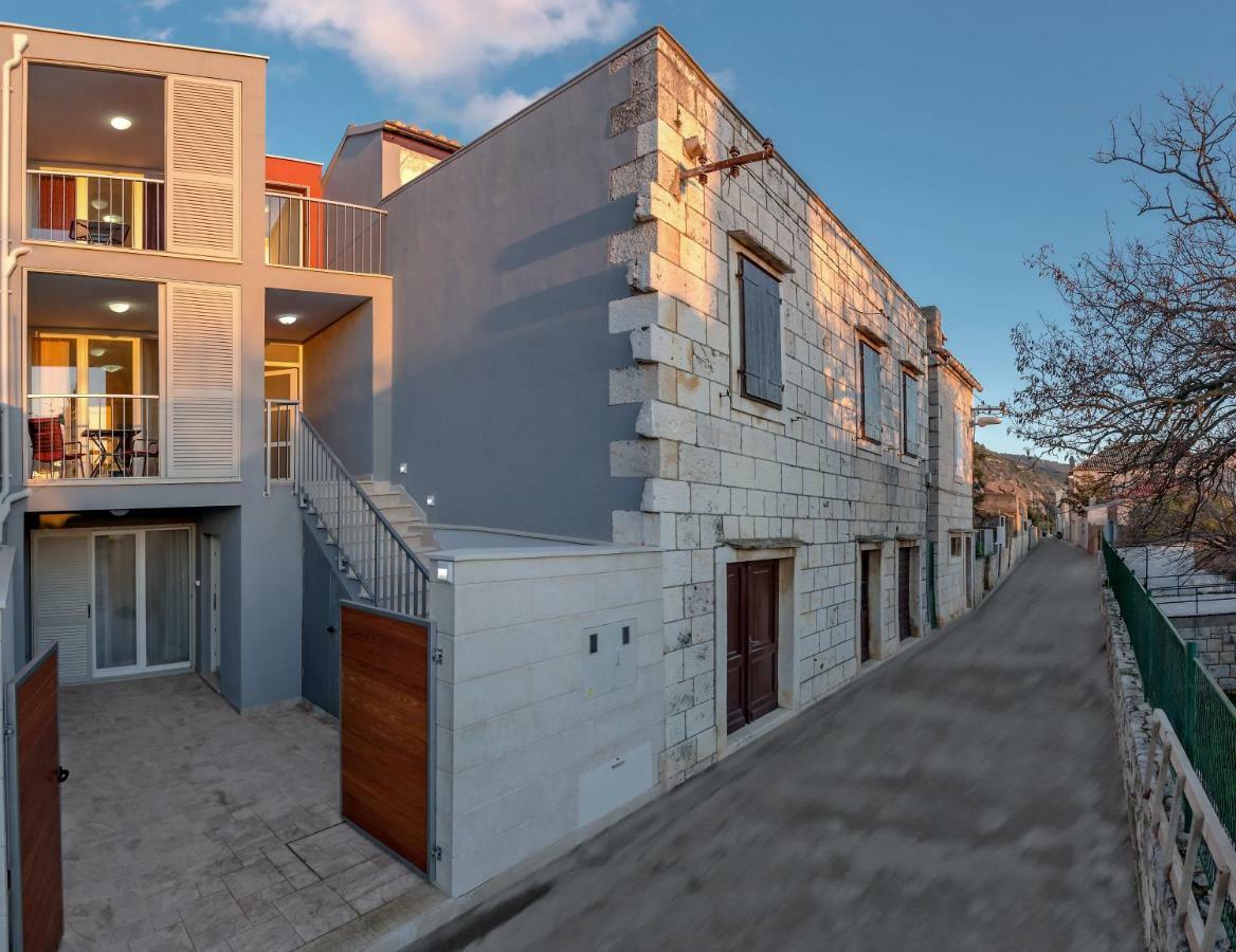 Villa Kala Комижа Экстерьер фото