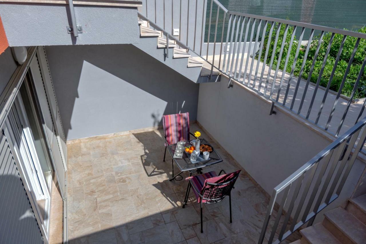 Villa Kala Комижа Экстерьер фото