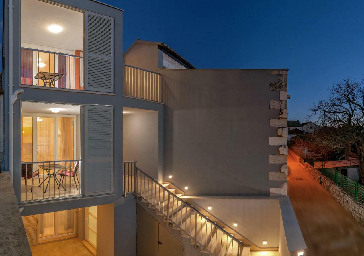 Villa Kala Комижа Экстерьер фото